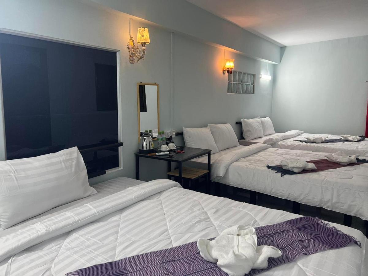 Lotus Blanc Homestay Battambang Exteriör bild