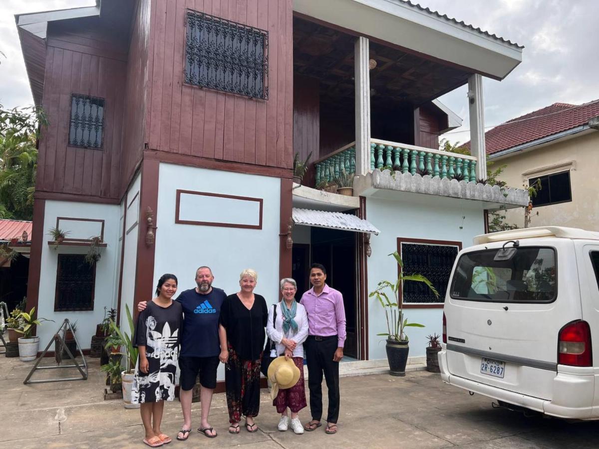 Lotus Blanc Homestay Battambang Exteriör bild