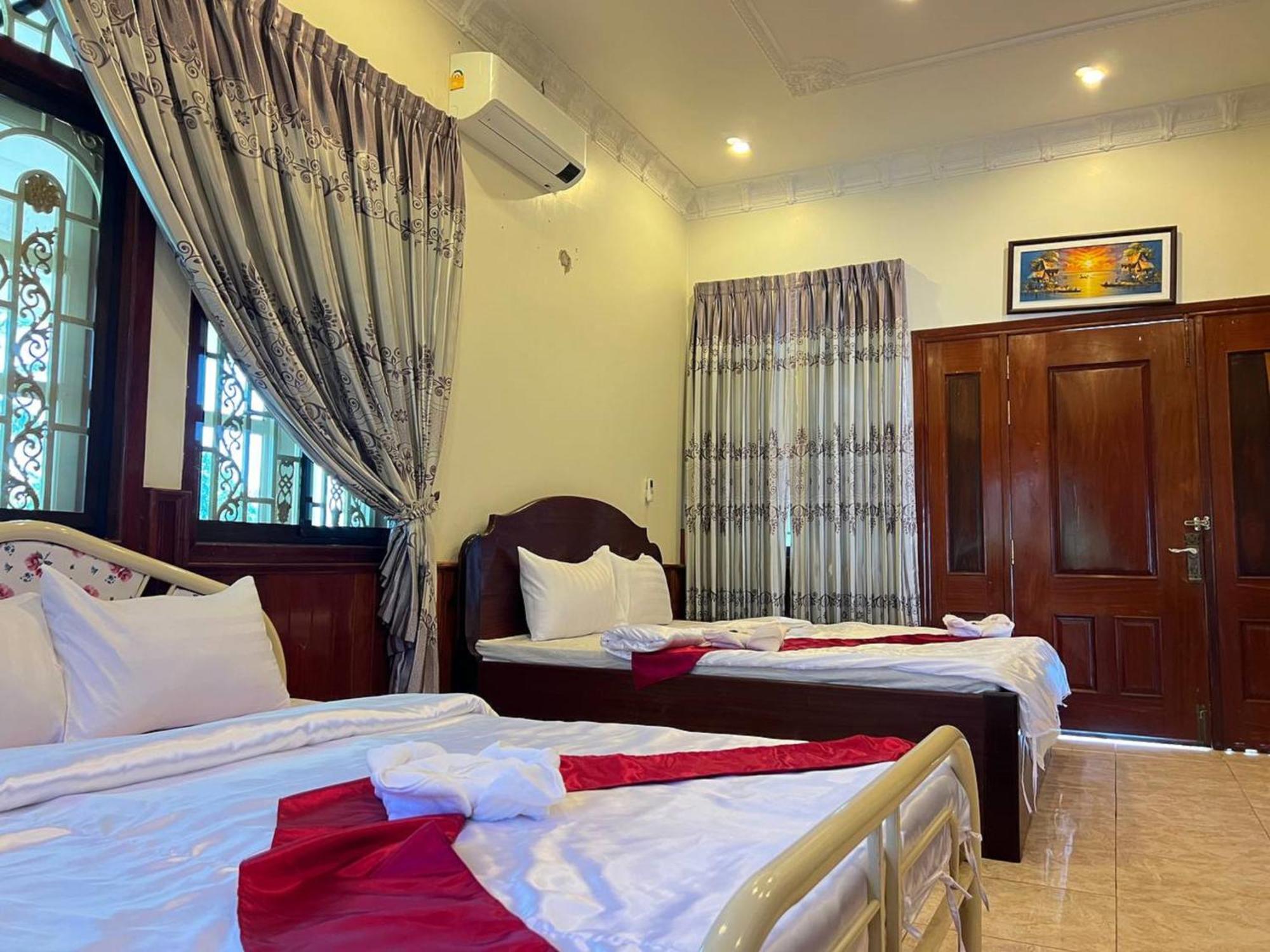 Lotus Blanc Homestay Battambang Exteriör bild